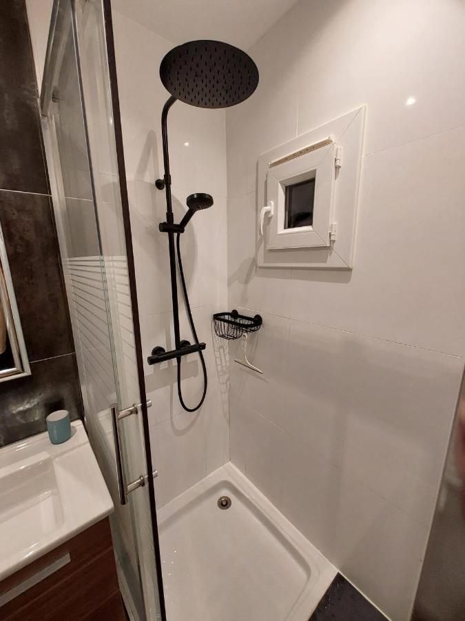 Apartament Le Mistralet Salon-de-Provence Zewnętrze zdjęcie